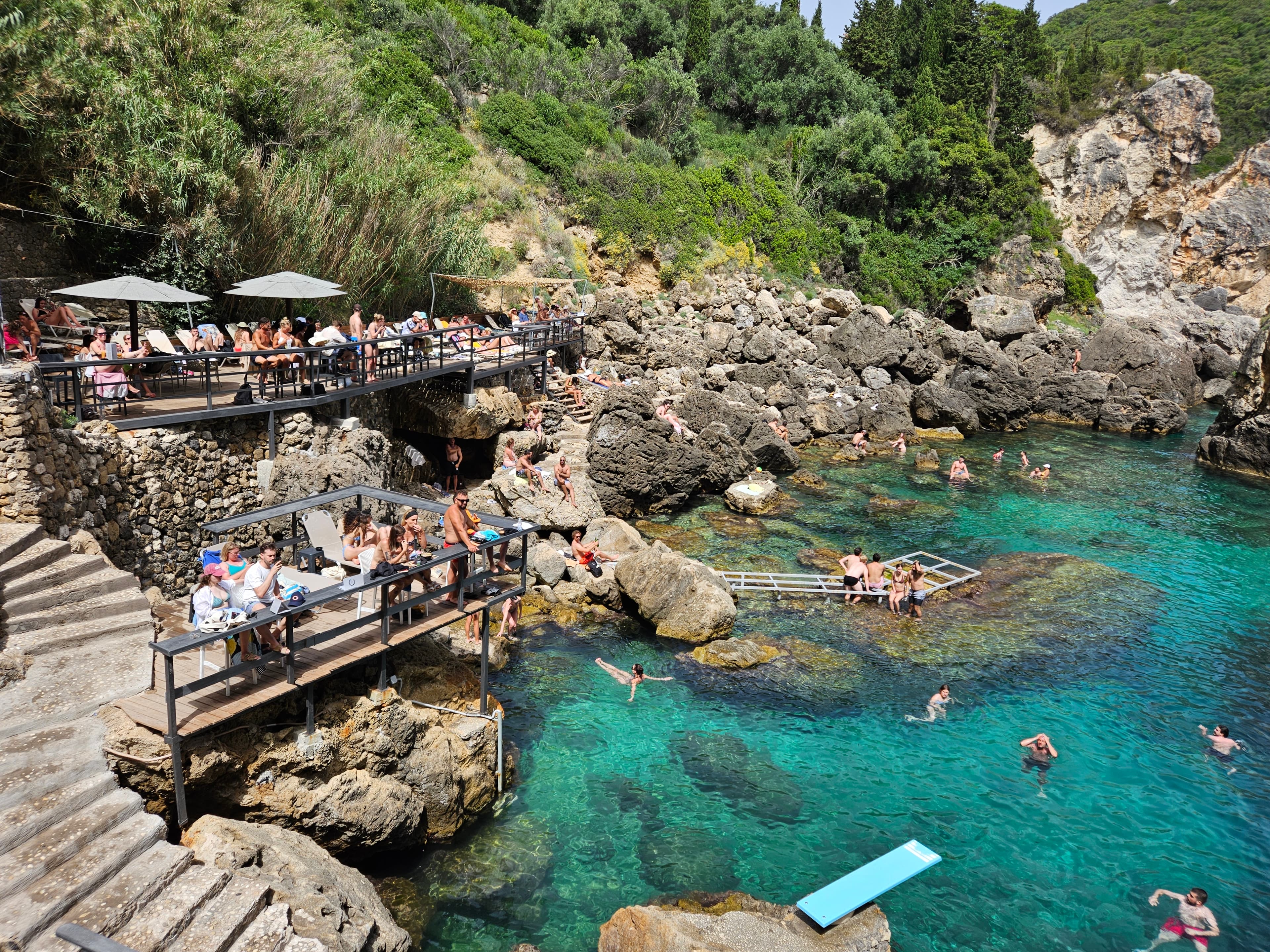 Drinks on the rocks at La Grotta Bar