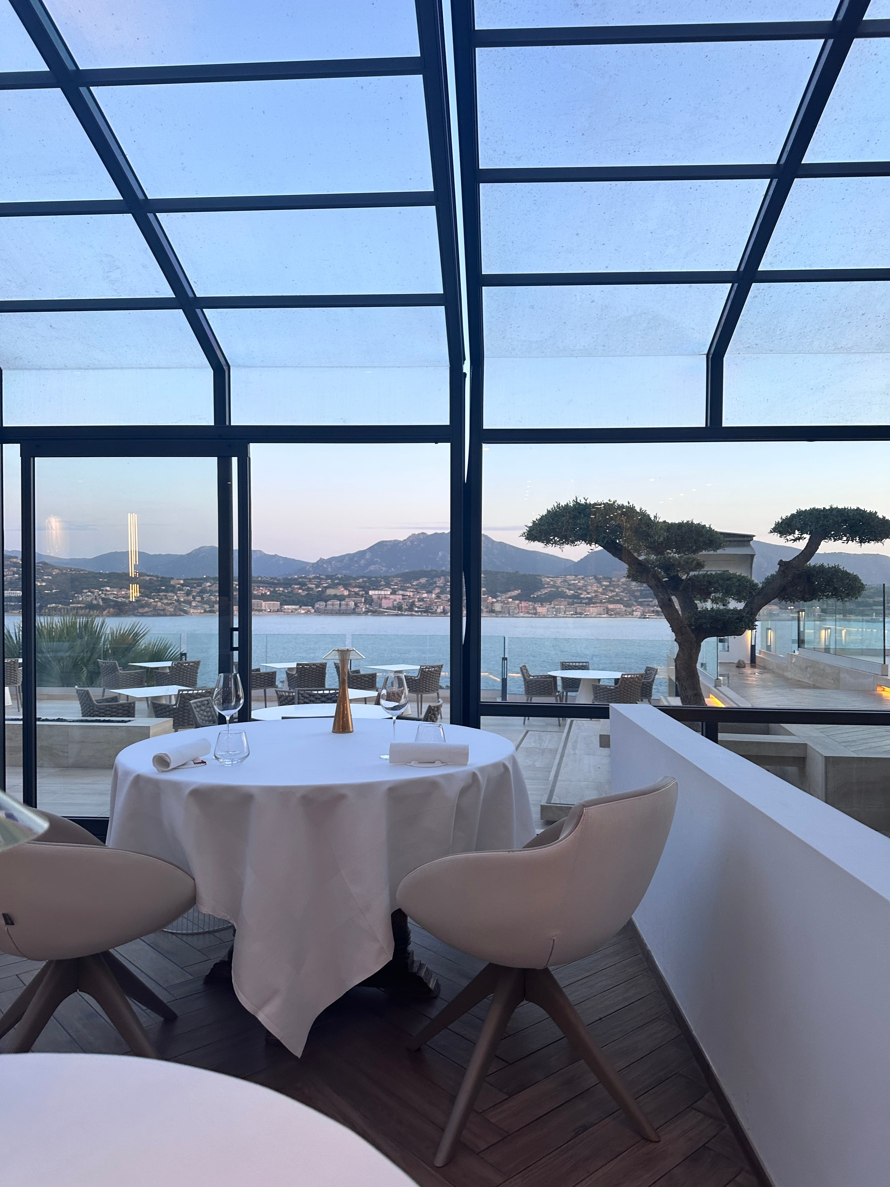 Un restaurant étoilé au bord de la mer